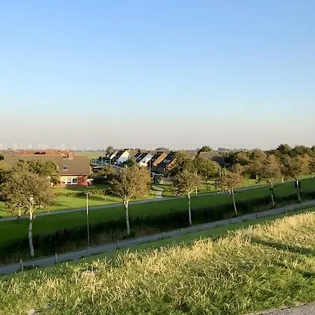 Holiday home Nordsee Huus Friedrichskoog-Spitz